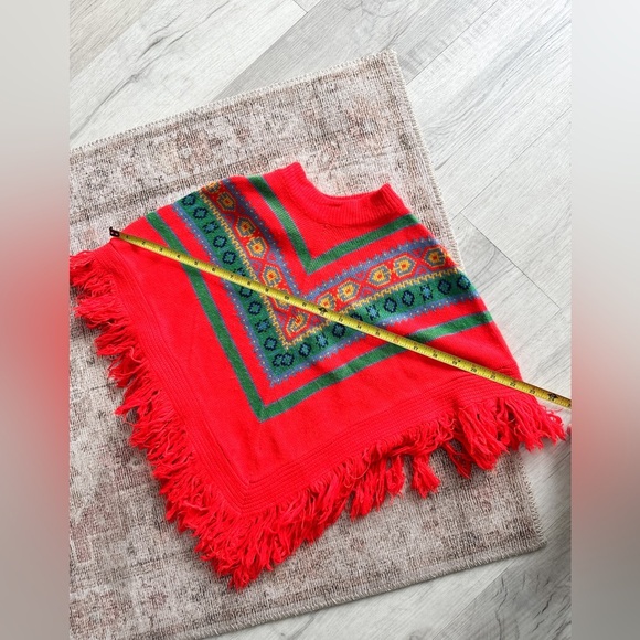 Vintage Fringe Mock Neck Knit Poncho/Cape- Canadian Made - Red/Green - Picture 7 of 7